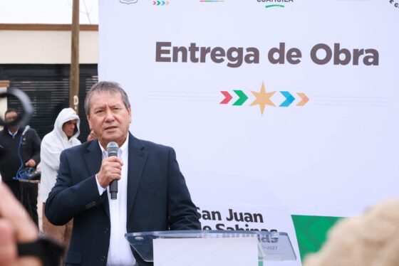 Entrega Óscar Ríos obra de pavimento en Nueva Rosita