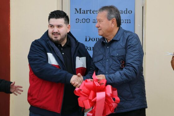 Respalda Óscar Ríos el emprendimiento local con la apertura de H&H Snacks