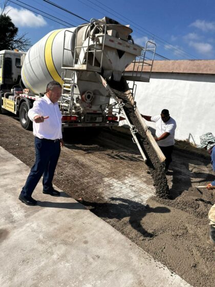 Fortalece Óscar Ríos infraestructura vial con pavimentación y bacheo en Nueva Rosita