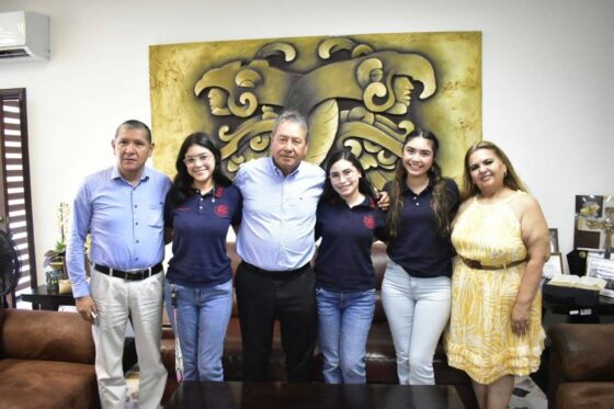 El Gobierno Municipal de San Juan de Sabinas recibe la invitación para la ceremonia de graduación de la Escuela Normal Experimental “Profesor José Federico Borjón de los Santos”
