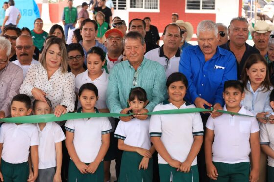 Con el respaldo de Manolo Jiménez Salinas, Óscar Ríos Ramírez entrega techumbre estructural en la Primaria «Cuauhtémoc» de Nueva Rosita