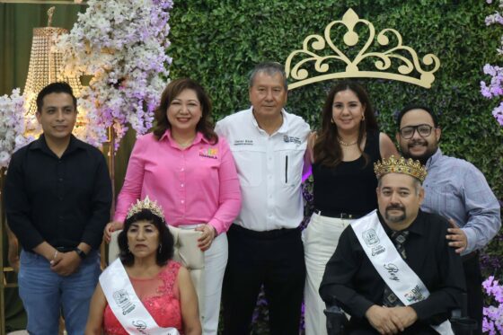 Celebran la inclusión y coronan a Pura Rodríguez Martínez y Mario Alberto Acuña Bernal como Reyes de la Coordinación de Inclusión y Vidas Independientes