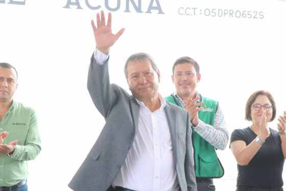 Entregan minisplit número 10 en la Escuela Primaria «Manuel Acuña» de Nueva Rosita a través del programa «Alcalde en tu Escuela»